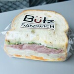 ブッツ サンドウィッチ - ハム＆たまご￥３００