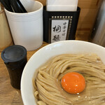 中華そば 桐麺 - 味が薄く感じた場合は、出汁醤油を追加します。