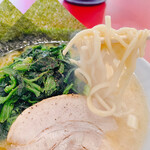 横浜家系ラーメン かすたむ家 - 