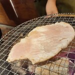 炭火焼肉ホルモン 横綱三四郎Neo - 