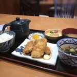 Sakana Ichiba Uchouten - ◆鯛茶・とり天定食(980円：税込）