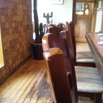 サボサボ - 木目がやさしい内装です