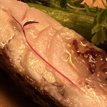 薫 HIROO - 黒ムツの脂の煌めきが見えるでしょうか？