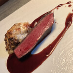 薫 HIROO - 青森の銀の鴨。奥は北海道のポルチーニのグラタンです