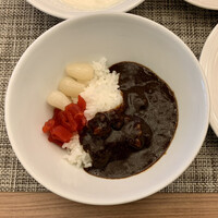 ザ・ループ(ホテルアゴーラリージェンシー大阪堺) - アゴーラ黒カレー
