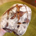 パン・デ・フィロゾフ - ロデヴ デテは、パッションフルーツたくさん。