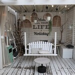 The Holiday LOUNGE - テラス席