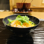 富小路 やま岸 - ◎鮭の塩気とコーンの甘さのハーモニーが素晴らしい❗️