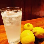 自制檸檬酸味酒