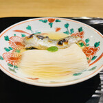 富小路 やま岸 - ◎焼き鮎と素麺は見た目も美しい。