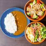ペダラーダ - 大人気！牛すじカレーもございます