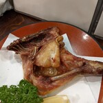 鳥よし - モモの唐揚げ  身スカスカ。河豚の唐揚げかと思った。