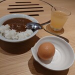 Daiwa Roinetto Hoteru - カレーと生卵はセルフコーナーに有り！