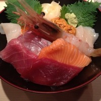 築地青空三代目 本店 - 築地で海鮮丼２６００円也。西武ドーム遠いけど、築地に住みたい。