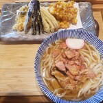 Udon Isshun - かしわうどん　安比舞茸天　那須天　とうもろこしかき揚げ