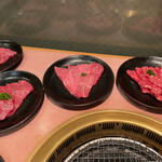 焼肉問屋 牛蔵 - 