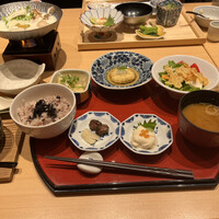 豆富料理と吟醸せいろ蒸し 八かく庵 大阪ステーションシティ店 - 