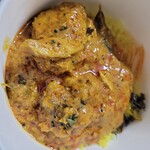 SPICY CURRY 魯珈 - 骨付き日南どりのマンゴーアチャーリー