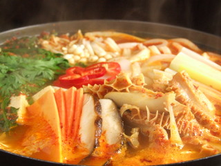 h Hanuri - 韓国式ホルモン鍋。