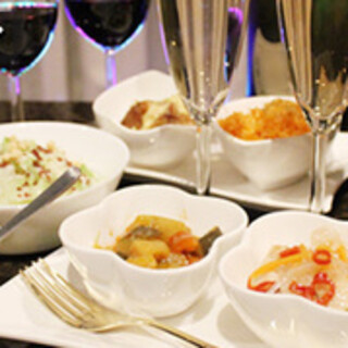 4名様以上【早割プラン】（お食事コース６品をプゼント！）