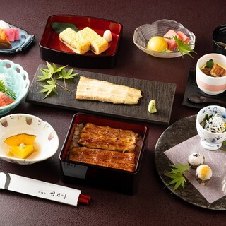 肝焼きの入荷があったら狙い目！存分に鰻の旨味をご堪能ください