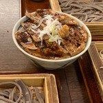 蝦夷前そばと豚丼 北堂 - 豚丼ミックス(バラとロース)