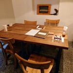 コルツ - テーブル席