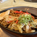 パインレークゴルフクラブ - 焼きそば