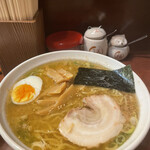 Ramen Ichi Chi - 醤油ラーメン