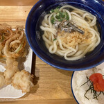 讃岐立食いうどん きりん屋 - 総額860円