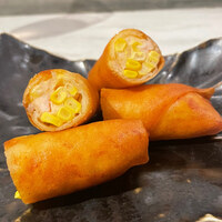 CINA New Modern Chinese - 海老と玉蜀黍の春巻き