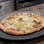 トリワイン ＰＩＫＯＳＨＨＨＵ - 小さ目ピザ