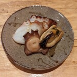 天ぷら たけうち - 広島ムール貝オイル漬け、蛸燻製とオイル漬け