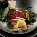 馬肉料理  馬勝蔵 - 