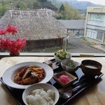 カフェアリガト - 窓際の席からはほっこりした風景が見えます。