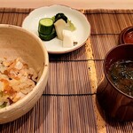 馬車道 大かわ - 鮭イクラご飯