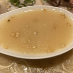 屋台ラーメン 玉龍 - 玉龍ラーメン(790円)のスープ