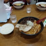 らーめん 吟屋 - 親族さんは、塩系をば……美味しいと喜んでおりました。