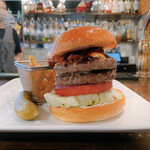 シェイクツリー バーガー＆バー - 