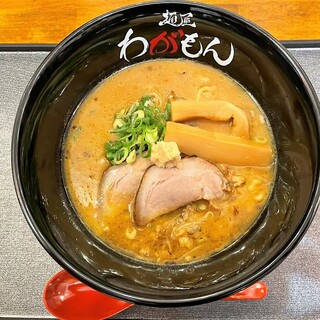 我想在福岡逗留期間吃到正宗的北海道味噌拉麵！