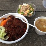Field - 人気の煮込みハンバーグの入ったロコモコライス470円と今日のスープ＆サラダセット270円