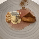 シンジコガ - モモのスパイスのローストとパンデビスのグラス