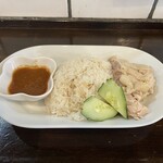 ORIENTAL DELI - 【ランチ】選べるハーフセット880円(税込)・1品目はカオマンガイ