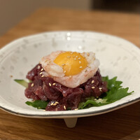 Seafood bar Ermitage 横浜鶴屋町店 - 生ハムと甘エビのユッケ