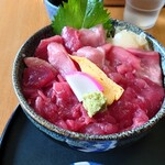 寿司吉 - 鮪3種切り落とし丼