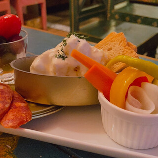 スペイン料理 3BEBES_0