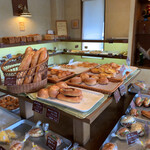 マツヤベーカリー - 店内の一部