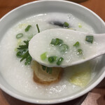 群愛茶餐廳 - 