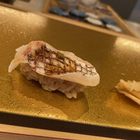 梅田 鮨 よこ田 - 