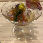 鮨 むらやま - 毛蟹、ナントカ草、新イクラ！ジュレとしっかり混ぜてねって言われたのに最初だけイクラだけかじったのバレた。つまみたくなっちゃうじゃんねえ